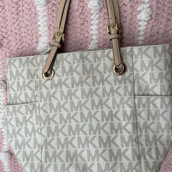 Michael Kors jet set signature tote - Picture 2 of 5